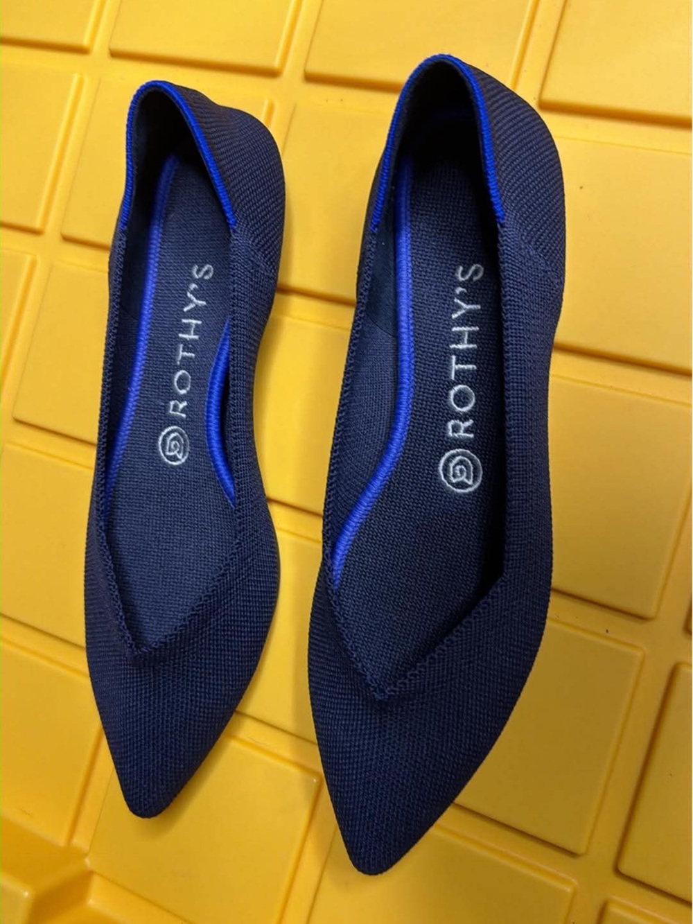 Rothy's Navy Pointed Knit Flats with Blue Trim
